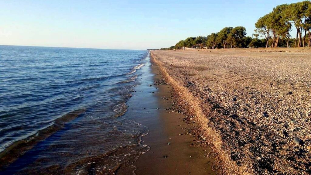 Пляжи Грузии: откройте для себя красивые морские курорты